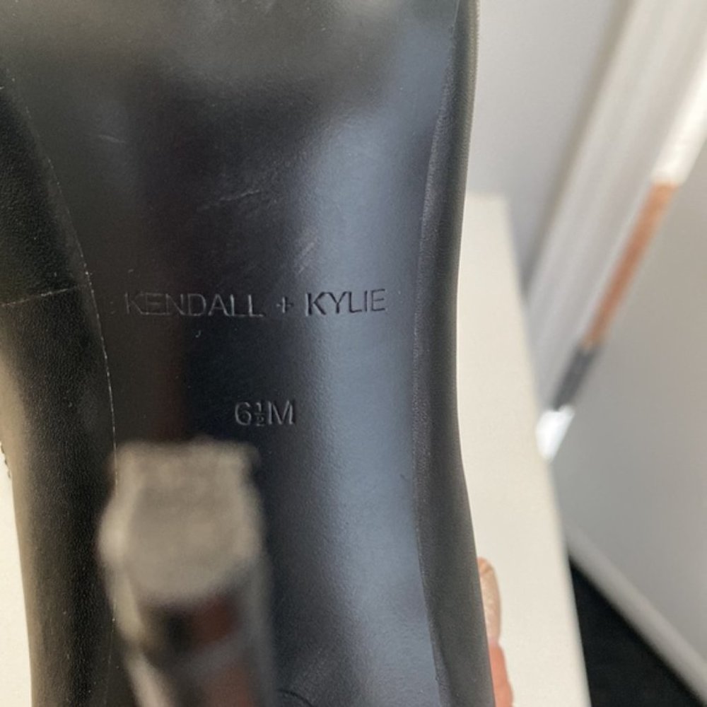 Kendall & Kylie Pointed Toes Heels Size 6.5 - Picture 8 of 10